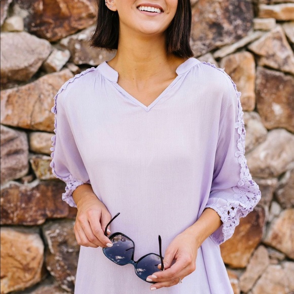 Standout Floral Lace Cut Out Blouse - Picture 2 of 7